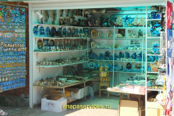 Торговая лавка с морскими сувенирами в Джемете
